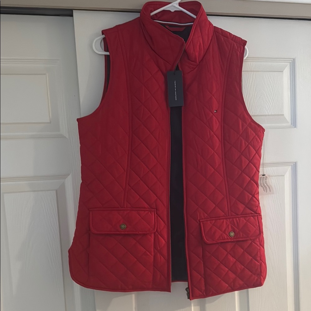 Tommy Hilfiger Quilted Red Vest Large